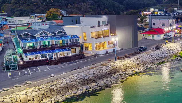 Yangyang White Sand Pension