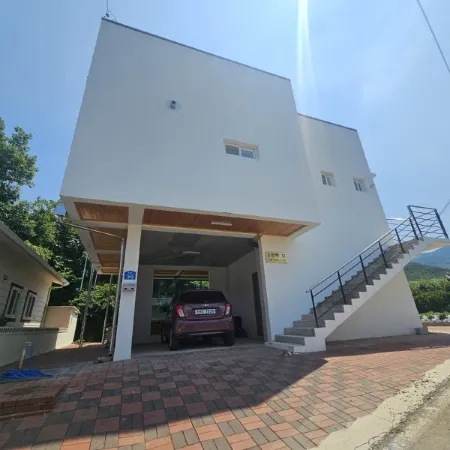 Gyeongju 2nd House Отели рядом с достопримечательностью «Храм Синсонса»