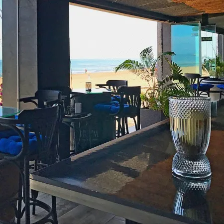 Lloyds Beach Club
