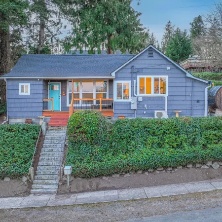 Walk to Shipyard: Bremerton Home w/ Patio!