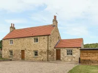 Orchard Cottage - pet friendly