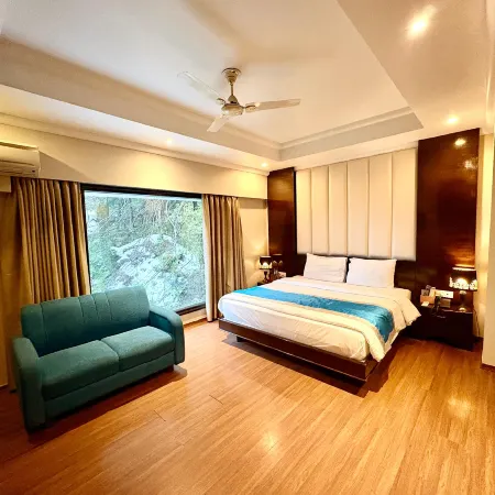 Indraprastha Resort and Spa - Dalhousie Отели в г. Чамба