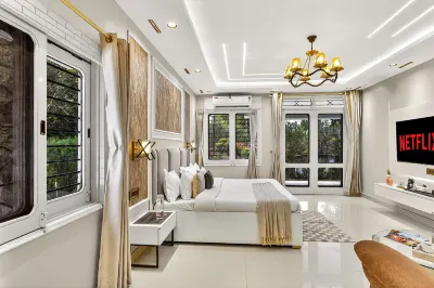 ELIVAAS Crystal Farms 3BHK with Pvt Pool Hotels in 
