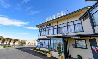 Blue Lake Motel