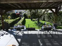 Hotel les Terrasses Hotels near The Island Palace