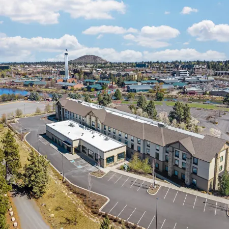 Hampton Inn & Suites Bend