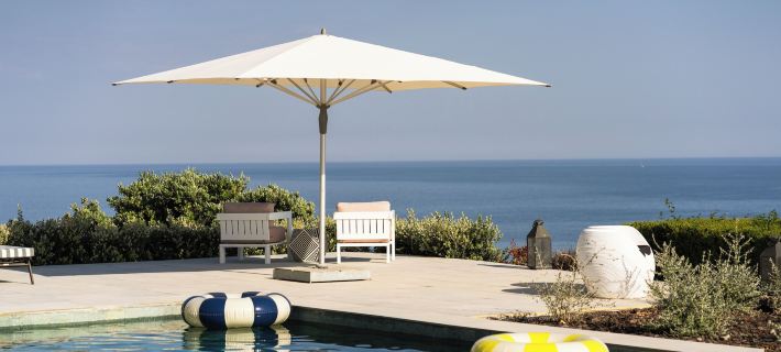 Casa Pôr do SAL - Boutique Guesthouse with Heated Pool & Sea Views ルスのホテル