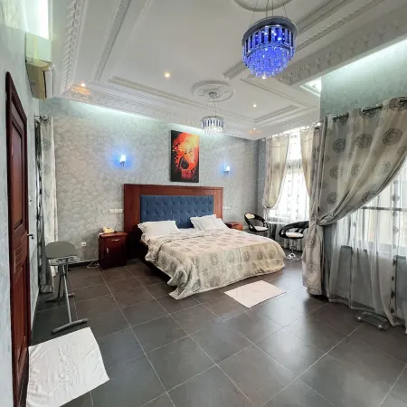 MB PRESTIGE LIVING