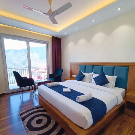 OnlyStay Luxe House Dalhousie