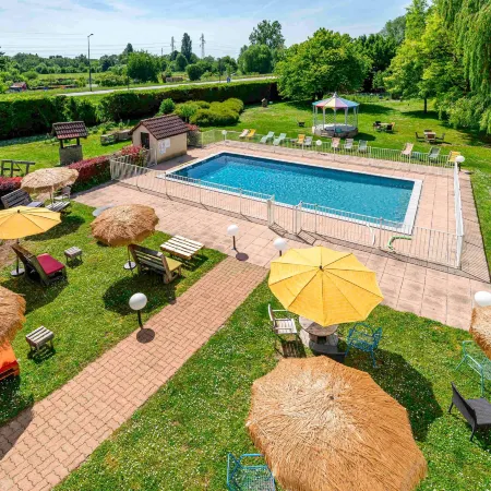 Greet Hotel Beaune