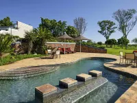 Founders Lodge by Mantis - Swimmingpools