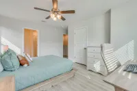 Nurse-ready Rental 2 Mi to UWF Campus & Hospital! - Homestays
