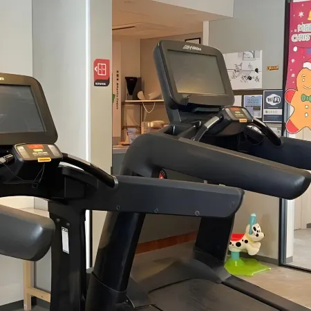 Q Fox Gmg Hotel