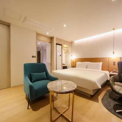 H Avenue Hotel Minam Hotels near Minam Station