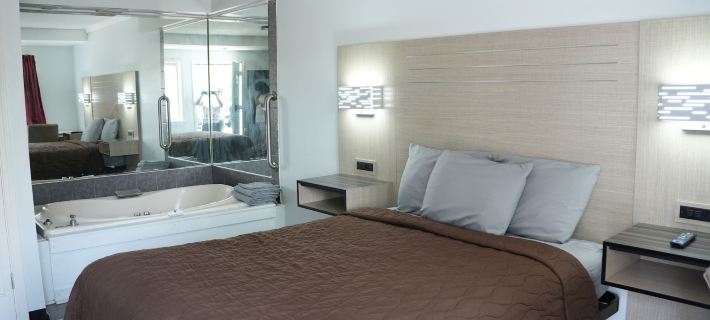 Relax Inn Hotels in Monroe County