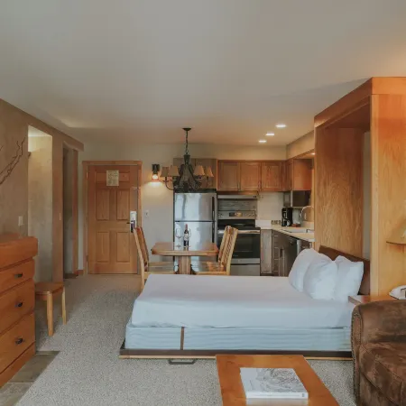 Shoshone Condos at Big Sky Resort