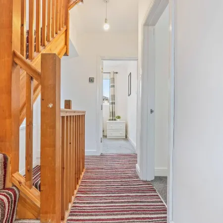 Beautiful 5 Bedroom Home in Coventry 14min to NEC