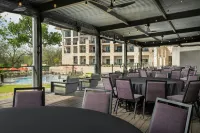 Courtyard New Braunfels River Village - sarapan