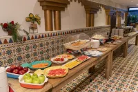 Hotel Faranda Express Puerta Del Sol Barranquilla, A Member of Radisson Individuals - breakfast