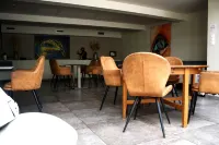 L' INATTENDU - Restaurant / Bar à cocktails / Chambre d'hôtes - 4 étoiles
