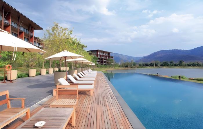 atta Lakeside Resort Suite