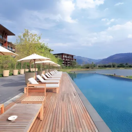 atta Lakeside Resort Suite