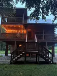 River Front Log Cabin- Hot Tub-Tubing on the River, Pet Friendly. - Balcony