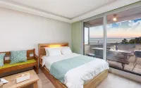 Yeongdeok Beach Walking Pension - Pools