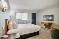Motel Newstar Laval - 2-Star