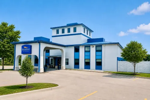 Baymont by Wyndham Ardmore I-35 - Pet friendly