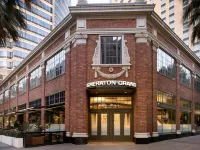 Sheraton Grand Sacramento Hotel Hotels near Capitol Park