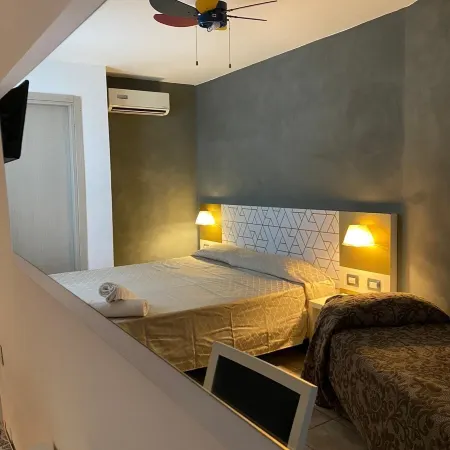 Hotel Link Rho - Jcube Hotellerie
