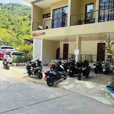 Hillside Haven-Luxury Room Hotel Exterior