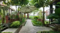 Tzy-No Cottage Yogyakarta - 3-Sterne