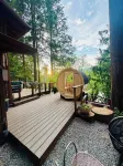 Tiny Cabin Couples Escape! Hot Tub, Dry Sauna, Views! - Chalets