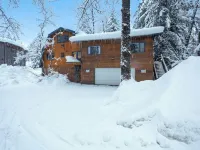 Quiet Apartment-above-garage a Block From Skiing Hotels near Chair 6