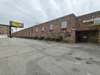Plaza Hotel By OYO Calumet Park Alsip I 57 - 2-Star