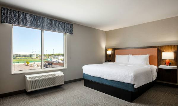 Hampton Inn by Hilton Green Bay Stadium
