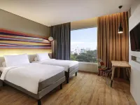 Ibis Styles Makassar Sam Ratulangi - ที่มีสระว่ายน้ำ
