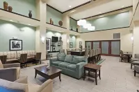 Hampton Inn & Suites Liberal - parking