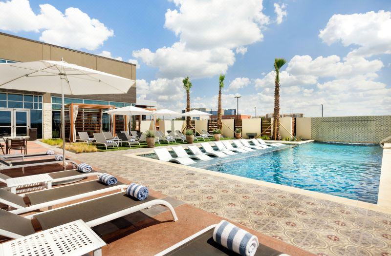 Embassy Suites by Hilton San Antonio Landmark photo 2