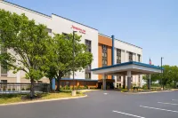 Hampton Inn by Hilton Philadelphia International Airport - pet friendly