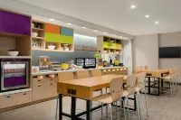 Home2 Suites by Hilton Martinsburg - breakfast