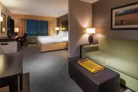 Holiday Inn Express & Suites HAYS by IHG - Gym