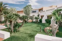 Mangia's Pollina Resort - parking