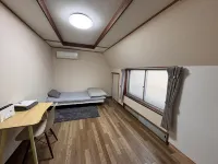 HOSTEL OE - bars