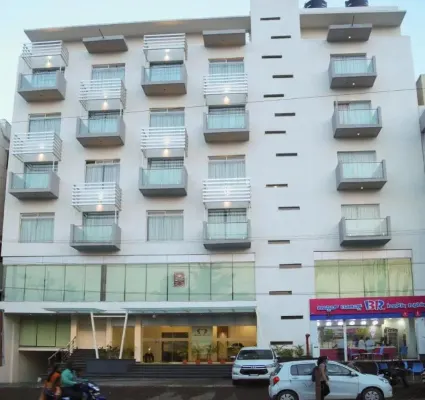 Hotel Milan - parking