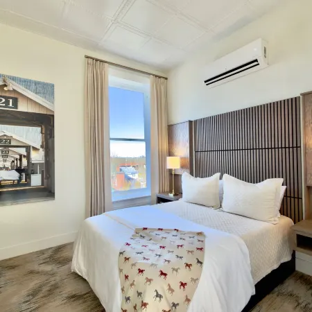 Hotel Thoroughbred