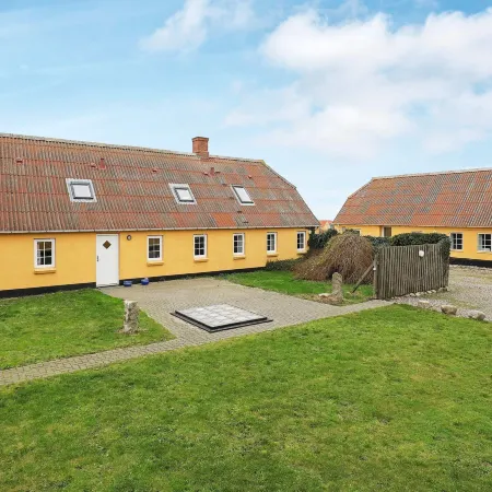 12 person holiday home in Lemvig