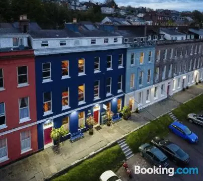 謝勒斯觀光旅館